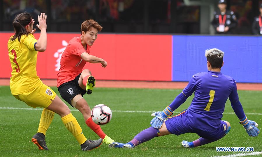 (SP)CHINA-WUHUA-FOOTBALL-WOMEN-SOUTH KOREA VS ROMANIA