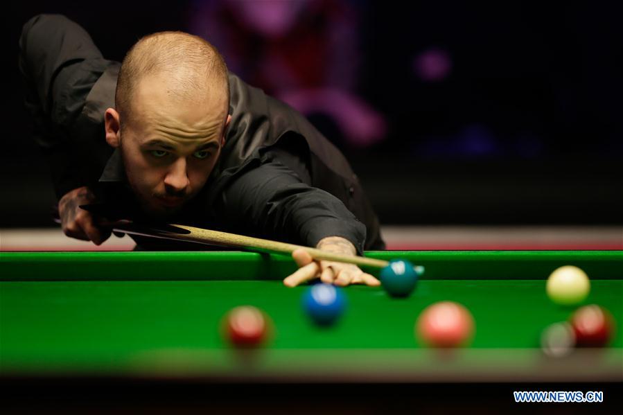 (SP) BRITAIN-LONDON-SNOOKER-MASTERS 2019-BRECEL VS DING