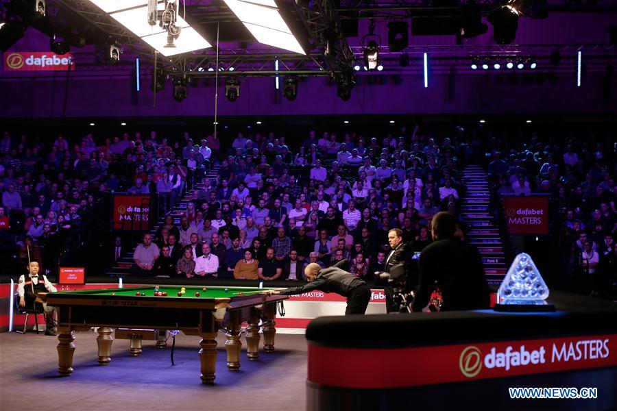 (SP) BRITAIN-LONDON-SNOOKER-MASTERS 2019-BRECEL VS DING