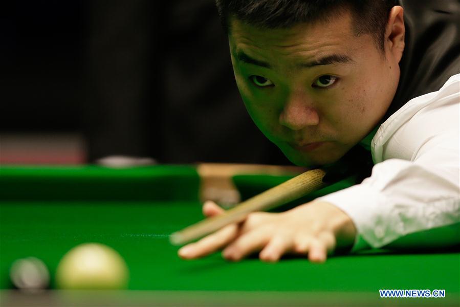 (SP) BRITAIN-LONDON-SNOOKER-MASTERS 2019-BRECEL VS DING