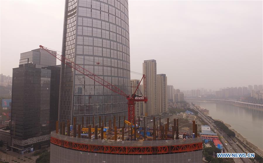 CHINA-CHONGQING-SKYSCRAPER-CONSTRUCTION (CN)