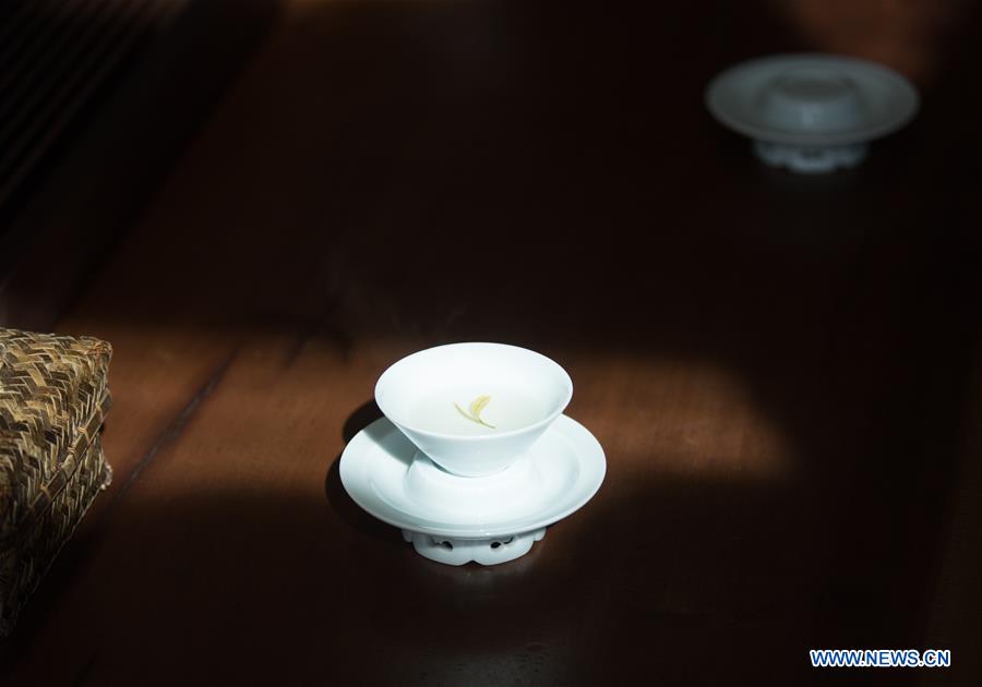 CHINA-ZHEJIANG-ANJI-WINTERSWEET TEA (CN)