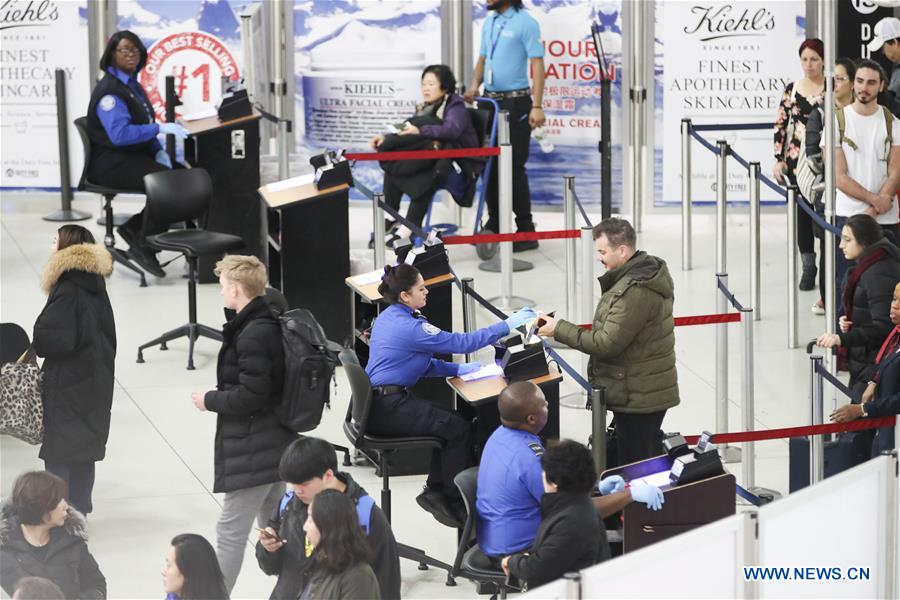 U.S.-NEW YORK-GOVERNMENT SHUTDOWN-RECORD LONG-AIRPORT-SECURITY STAFF