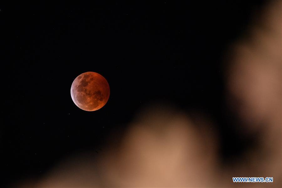 MEXICO-MEXICO CITY-TOTAL ECLIPSE OF MOON 