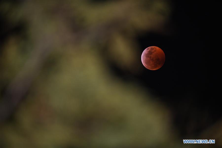 MEXICO-MEXICO CITY-TOTAL ECLIPSE OF MOON 