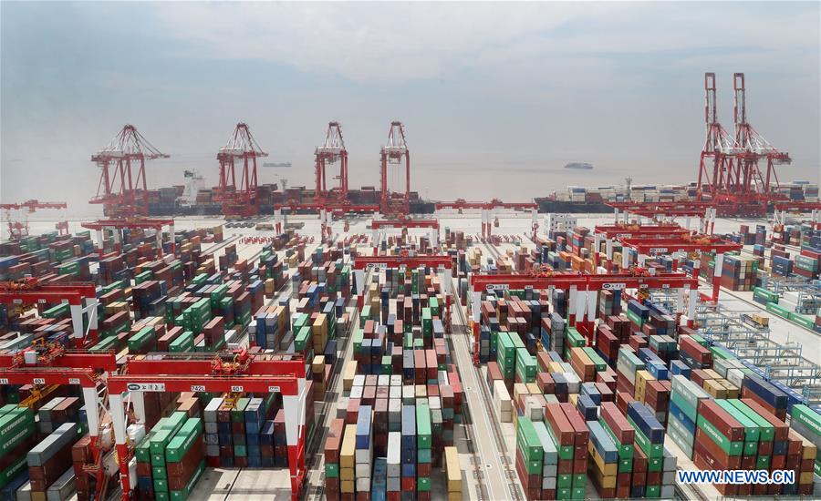 Xinhua Headlines: Chinese economy powering ahead, fulfilling 2018 targets