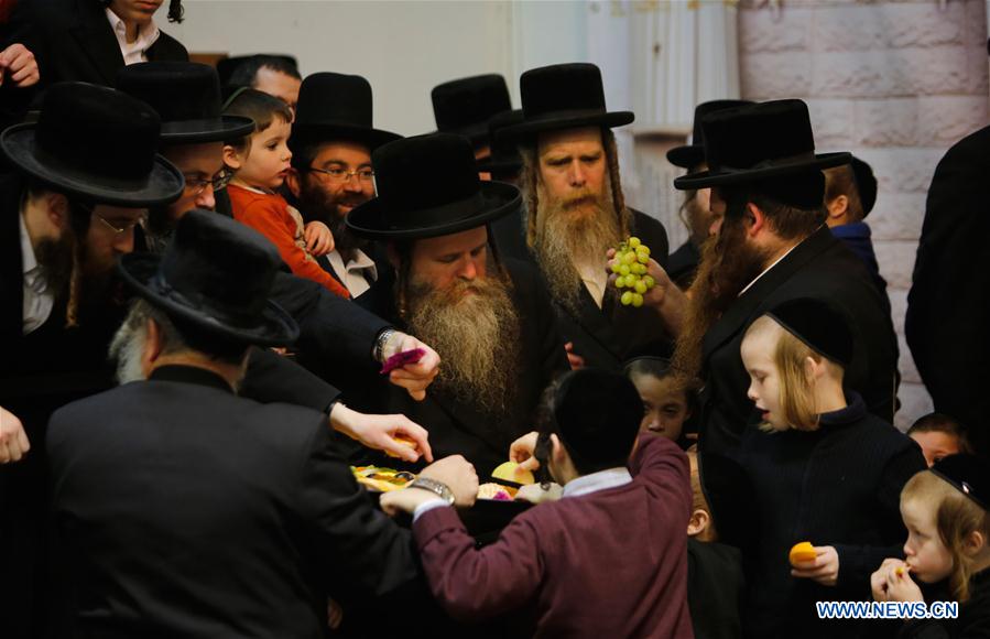 ISRAEL-RECHOVOT-HOLIDAY-TU BISHVAT