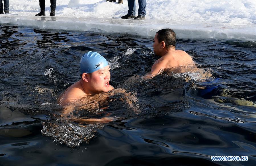 (SP)CHINA-HELONGJIANG-JAGDAQI-WINTER SWIMMING-NORTH POLAR BEAR CLUB