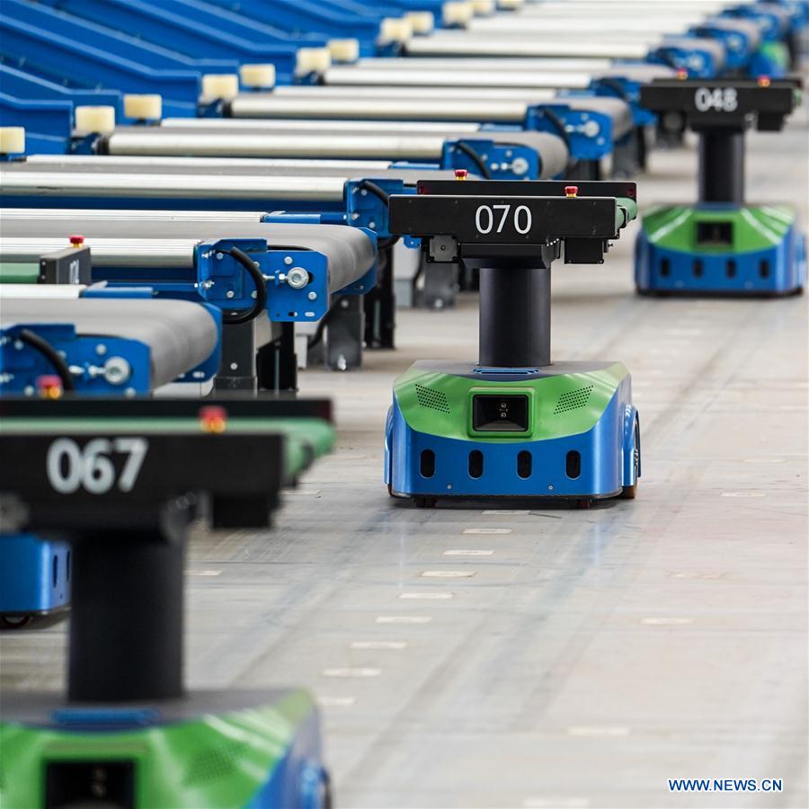 CHINA-ZHEJIANG-ROBOT-PACKAGE DISTRIBUTING CENTER (CN)