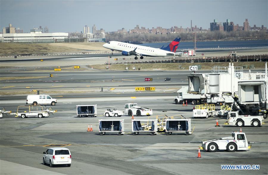 U.S.-NEW YORK-LAGUARDIA AIRPORT-STAFF SHORTAGE-FLIGHTS-HALTING