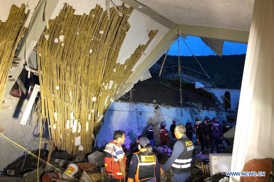 PERU-ABANCAY-HOTEL-COLLAPSE