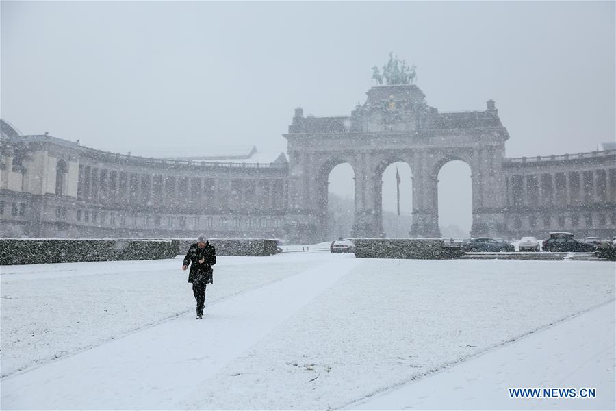 BELGIUM-BRUSSELS-SNOWFALL