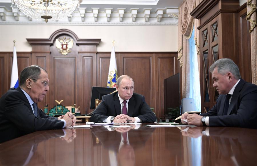 RUSSIA-MOSCOW-PUTIN-MEETING-MISSILES