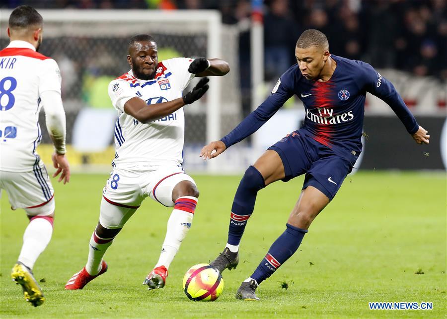(SP)FRANCE-LYON-SOCCER-LIGUE 1-LYON VS PARIS SAINT-GERMAIN