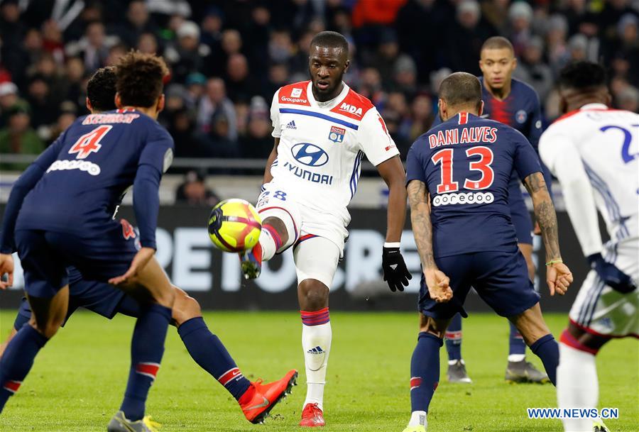 (SP)FRANCE-LYON-SOCCER-LIGUE 1-LYON VS PARIS SAINT-GERMAIN
