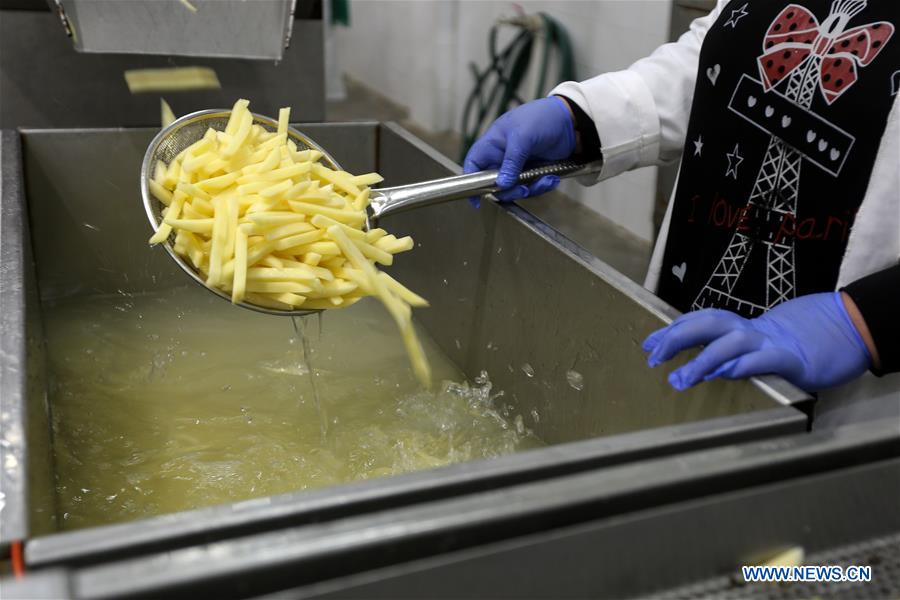 MIDEAST-GAZA-FRENCH-FRIES-FACTORY