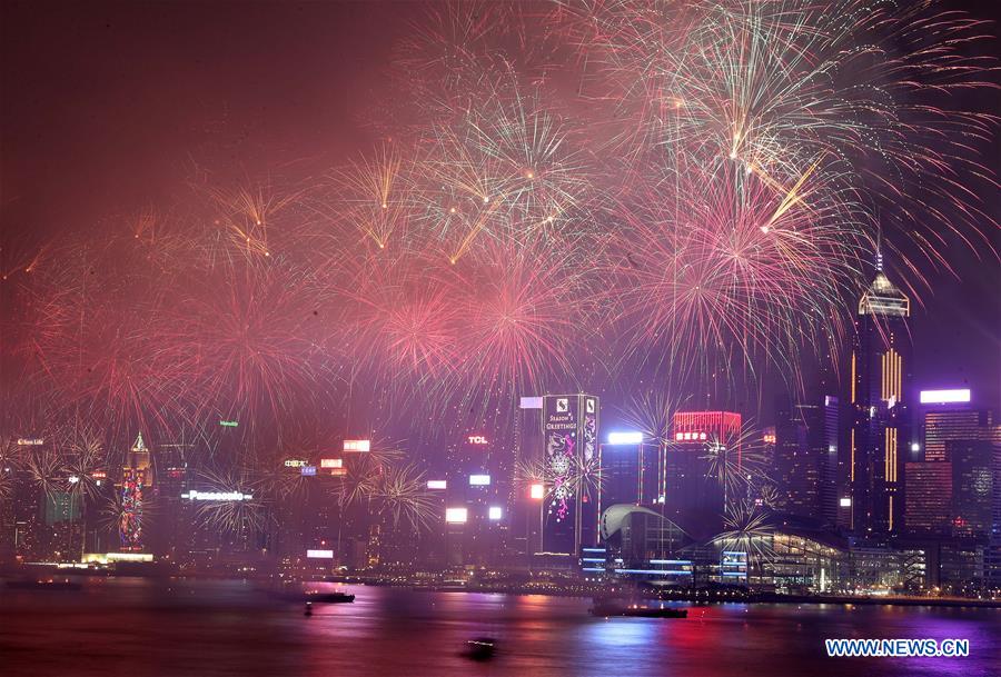 CHINA-HONG KONG-SPRING FESTIVAL-FIREWORKS (CN)