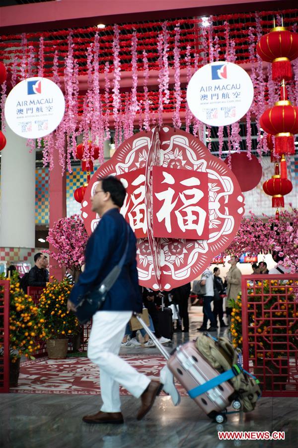 Xinhua Headlines: Spring Festival travel rush sends festive vibes across globe