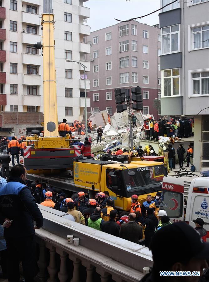 TURKEY-ISTANBUL-BUILDING COLLAPSE