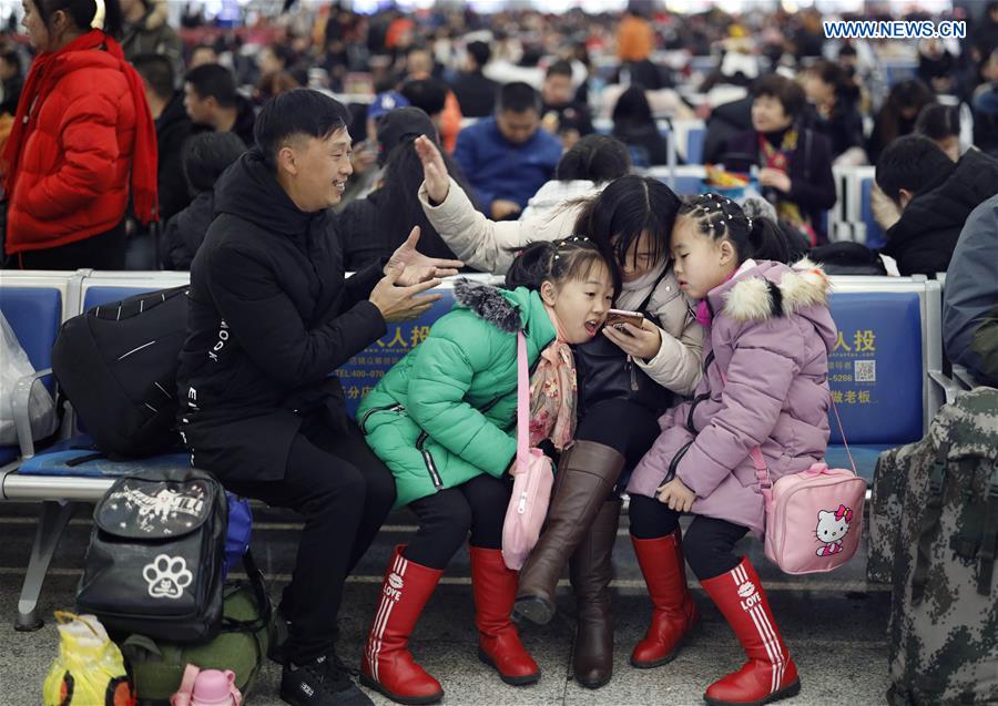 CHINA-SPRING FESTIVAL-HOLIDAY END-TRAVEL RUSH (CN)