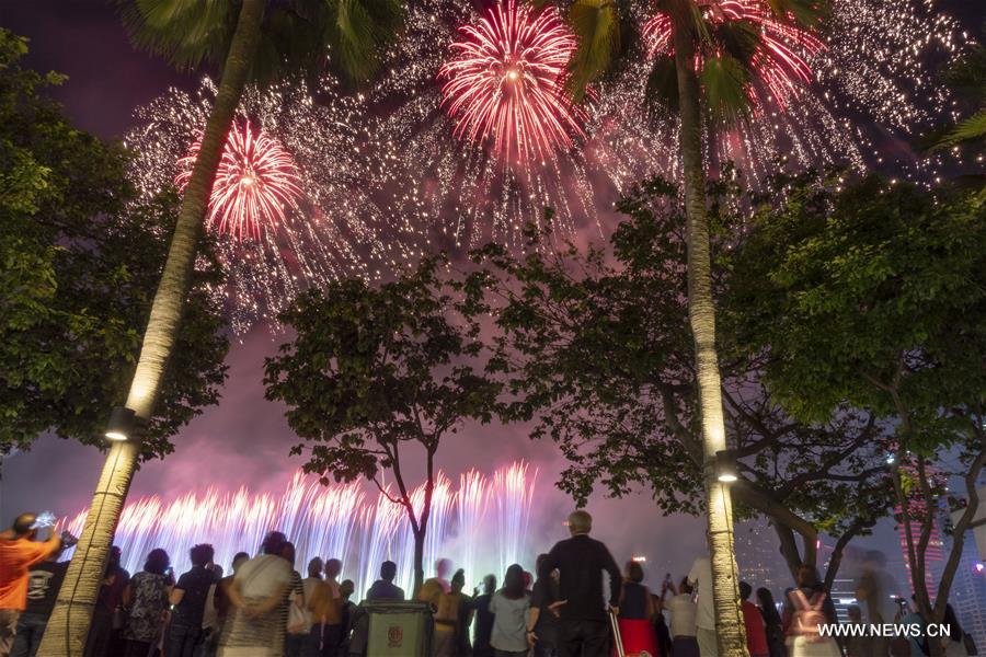 SINGAPORE-FIREWORKS SHOW-LUNAR NEW YEAR