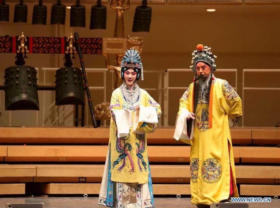U.S.-CHICAGO-CHINESE TROUPES-NEW YEAR CONCERT