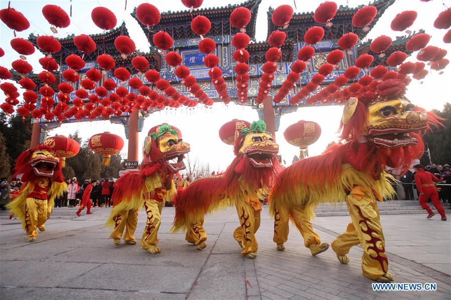 Xinhua Headlines: Lunar New Year consumption mirrors China's economic strength