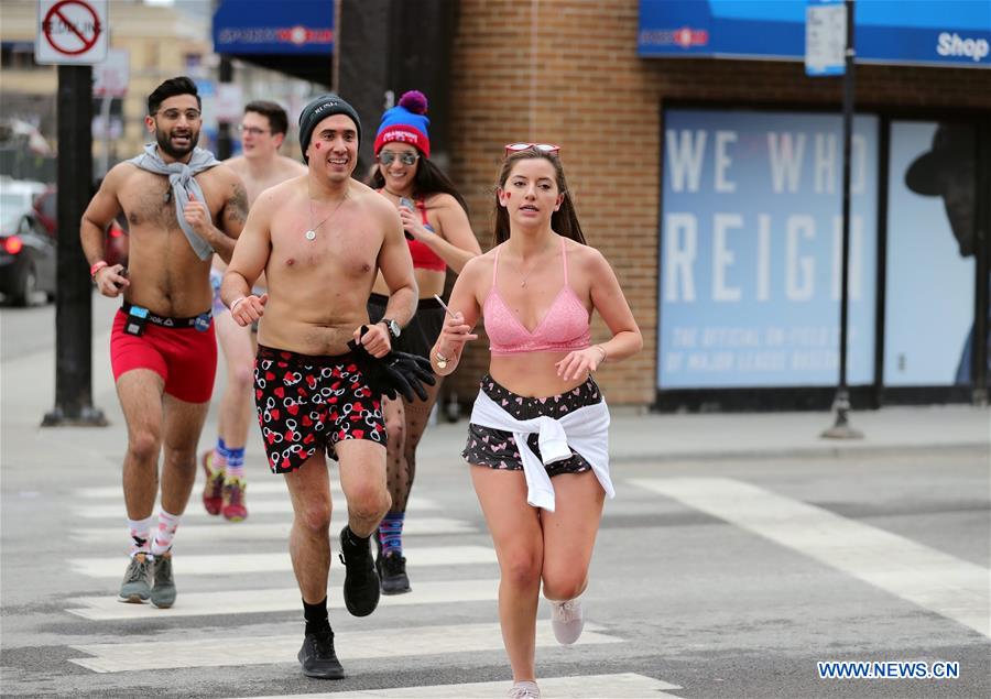 Runners in underwear participate in Cupid's Undie Run in Chicago Xinhua English.news.cn