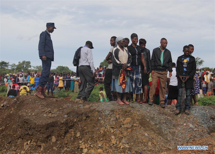 ZIMBABWE-MASHONALAND WEST-MINE FLOOD-RESCUE