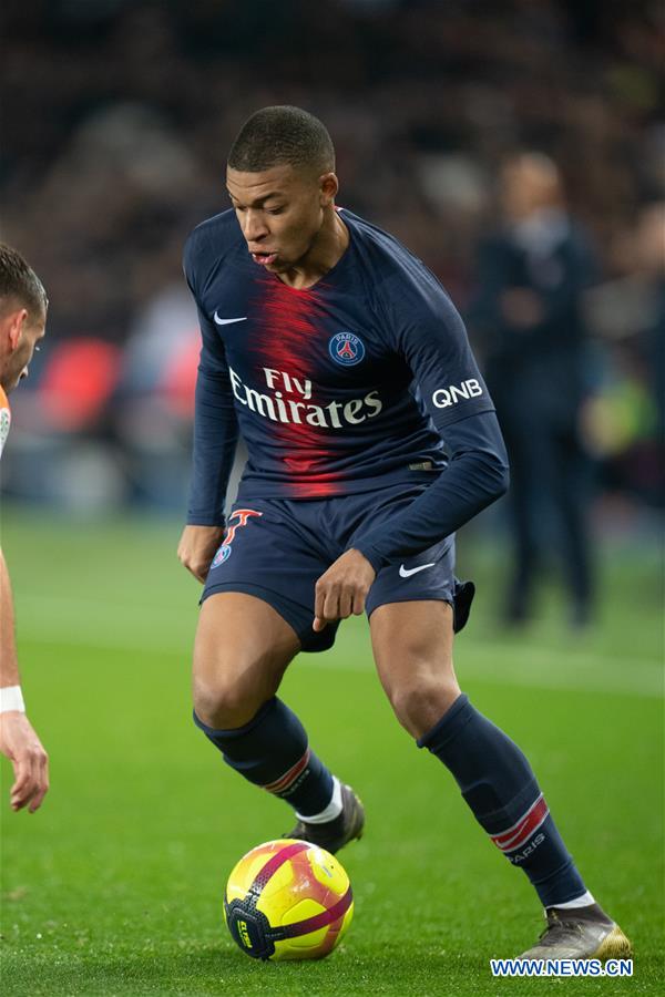 (SP)FRANCE-PARIS-FOOTBALL-LIGUE 1-PARIS SAINT-GERMAIN VS MONTPELLIER