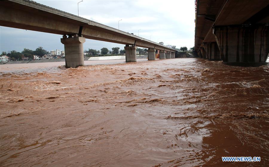 KASHMIR-JAMMU-HIGHWAY-CLOSED