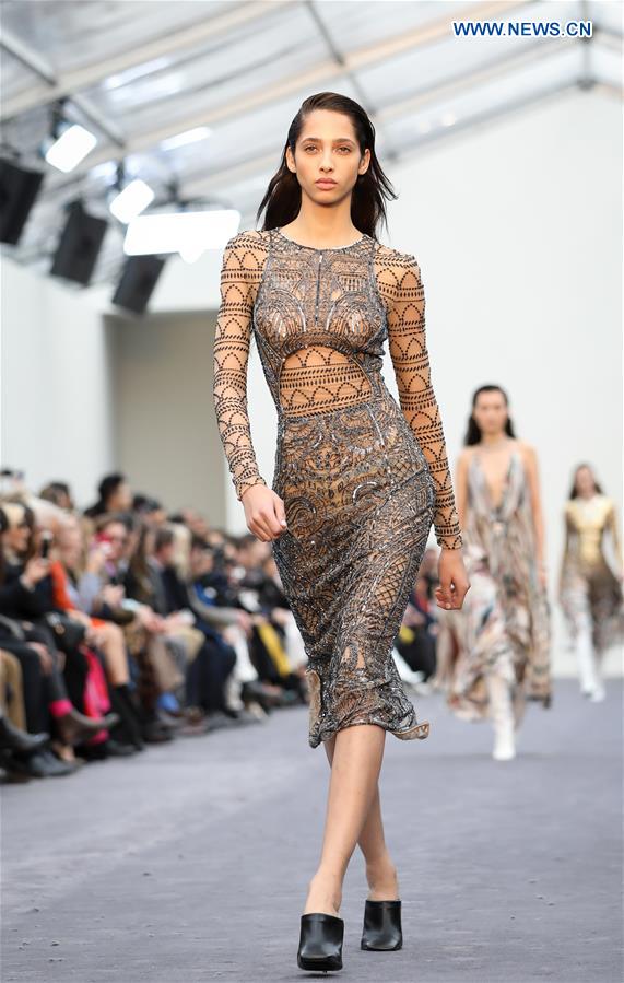 trolleybus Monarchie Knuppel Models present creations for Roberto Cavalli during Milan Fashion Week -  Xinhua | English.news.cn