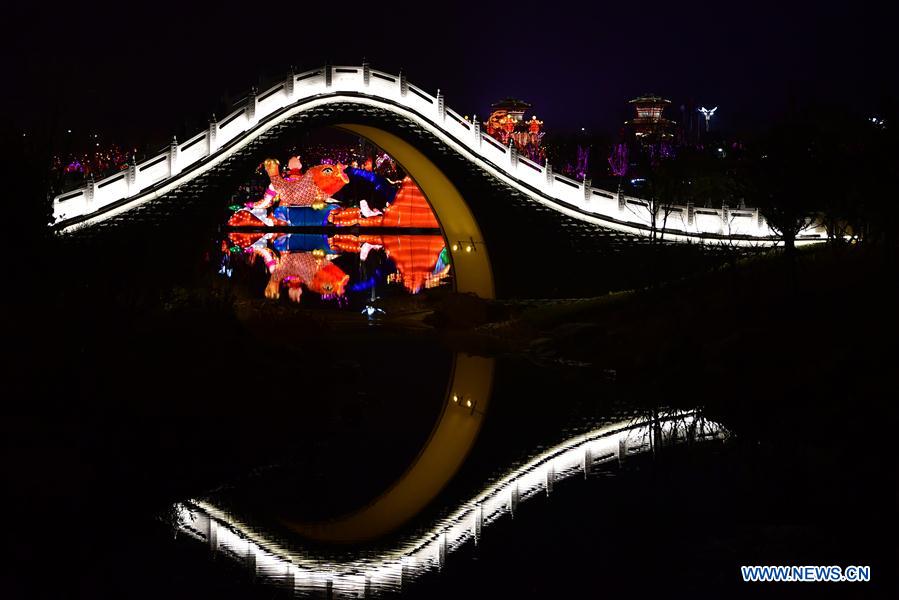 CHINA-ZHENGZHOU-LIGHT SHOW (CN)