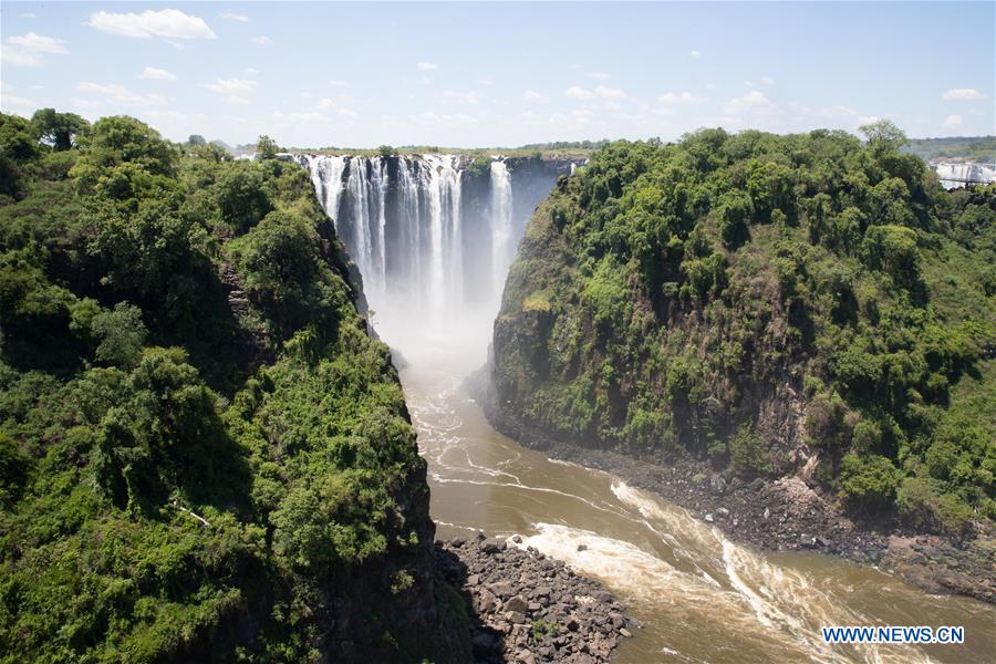 AFRICA-VICTORIA FALLS-TOURISM PEAK SEASON