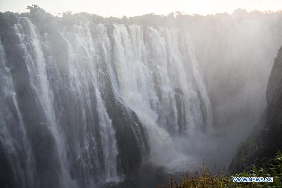 AFRICA-VICTORIA FALLS-TOURISM PEAK SEASON