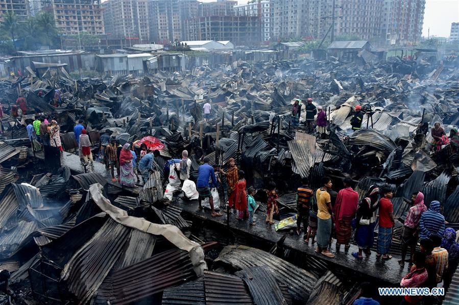 BANGLADESH-DHAKA-SLUM-FIRE
