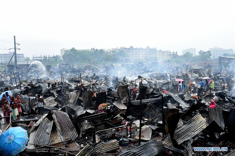 BANGLADESH-DHAKA-SLUM-FIRE