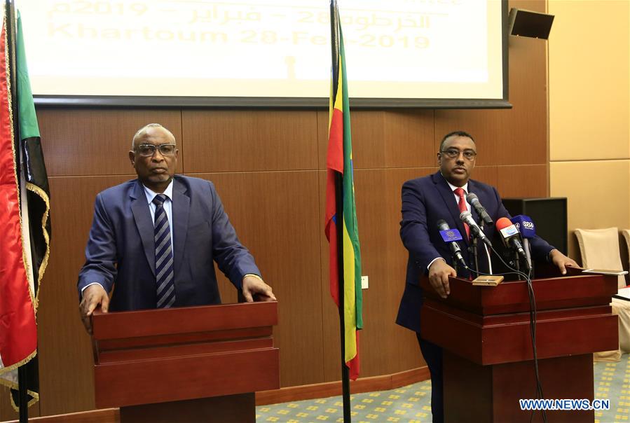 SUDAN-KHARTOUM-ETHIOPIA-MOUS-SIGNING