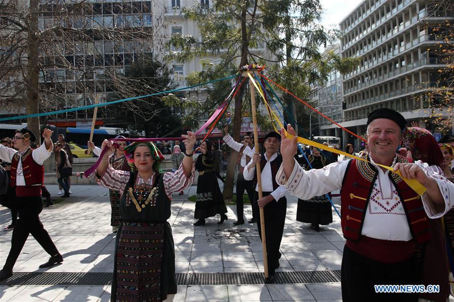 GREECE-ATHENS-CARNIVAL-DANCE