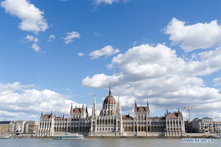 HUNGARY-BUDAPEST-SCENERY-CLOUDS