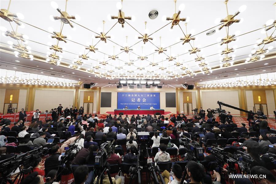 (TWO SESSIONS)CHINA-BEIJING-NPC-PRESS CONFERENCE-POVERTY ALLEVIATION (CN)