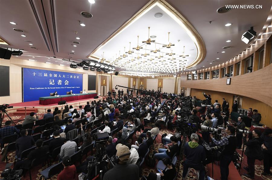 (TWO SESSIONS)CHINA-BEIJING-NPC-PRESS CONFERENCE-POVERTY ALLEVIATION (CN)