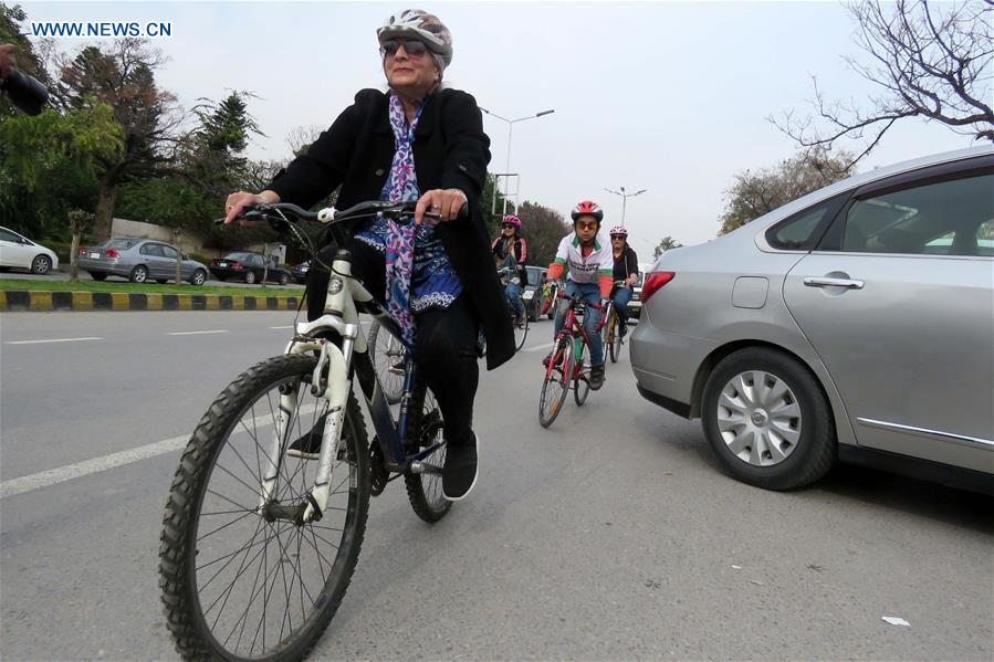 PAKISTAN-ISLAMABAD-WOMEN'S DAY-BICYCLE RALLY