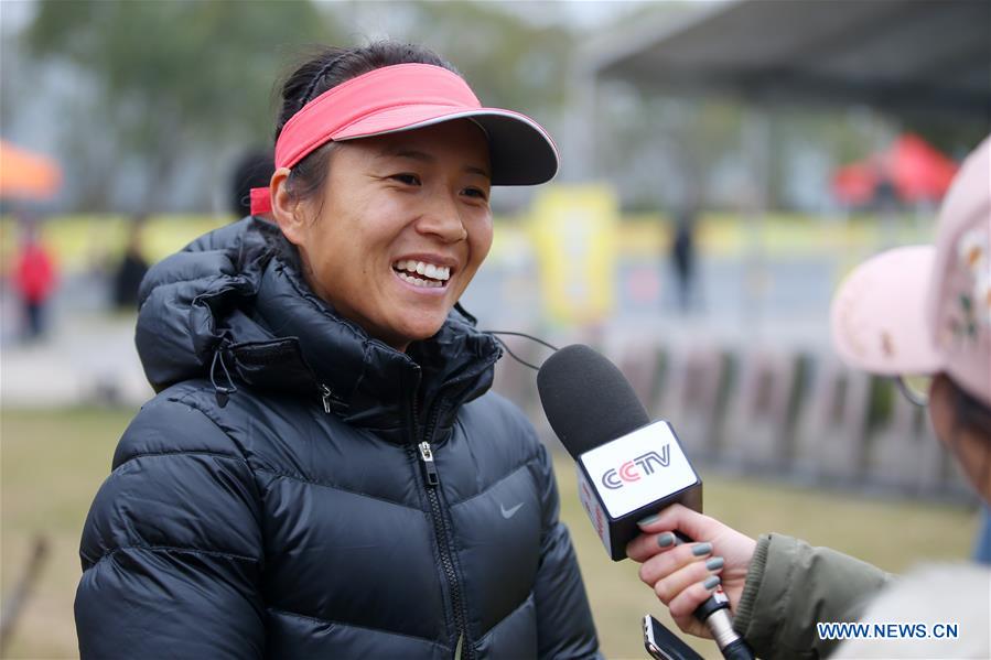 (SP)CHINA-HUANGSHAN-ATHLETICS-RACE WALK-LIU HONG-WORLD RECORD(CN)