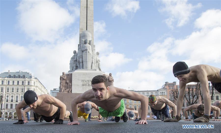 LATVIA-RIGA-NUDE RUN