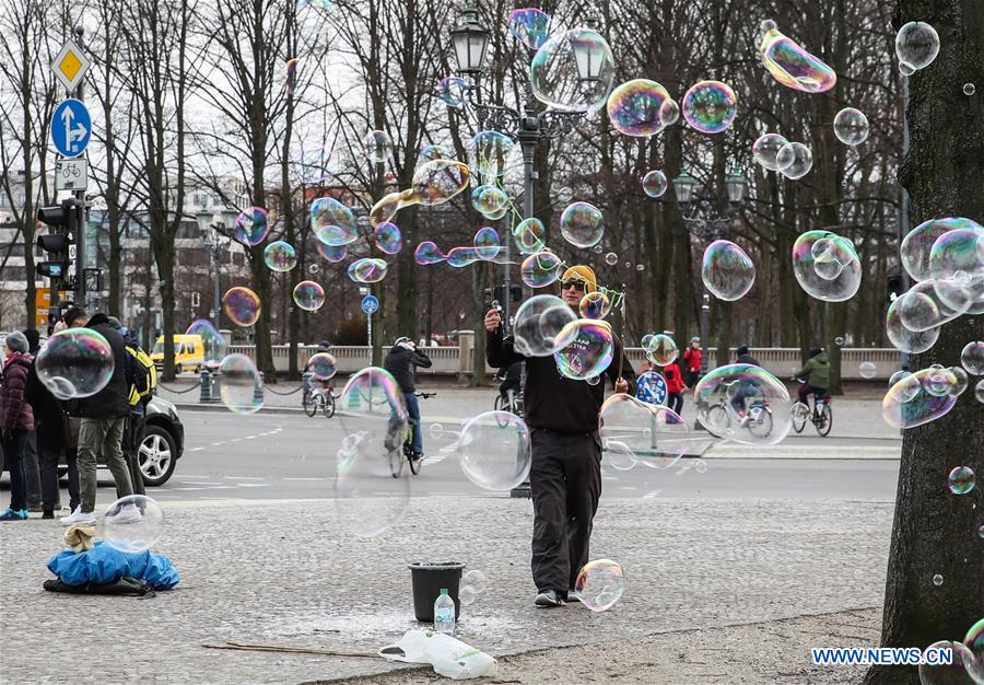 GERMANY-BERLIN-EARLY SPRING-DAILY LIFE
