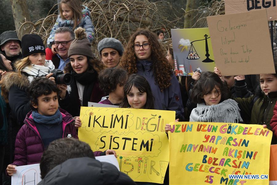 TURKEY-ISTANBUL-PUPILS-CLIMATE CHANGE-RALLY