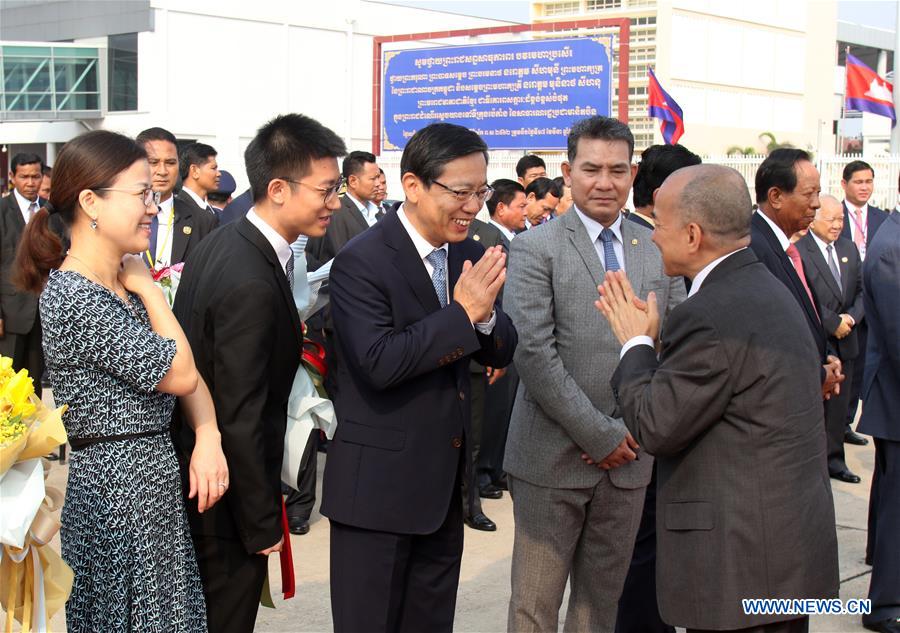 CAMBODIA-PHNOM PENH-KING-CHINA-MEDICAL CHECKUP