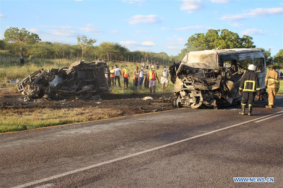 NAMIBIA-OTAVI-MINI-BUSES-COLLISION
