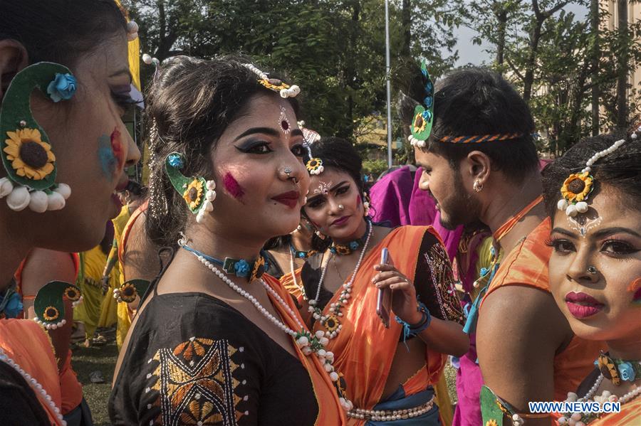 INDIA-KOLKATA-SPRING FESTIVAL